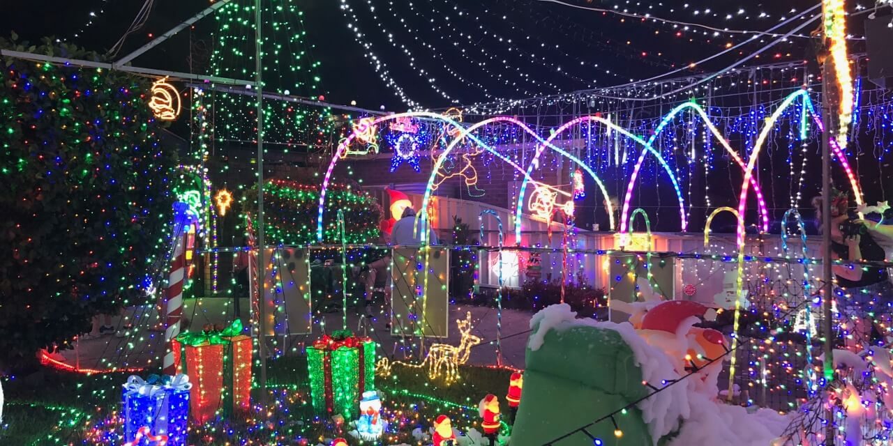 Discover the Coast’s most dazzling homes with our 2024 Central Coast Christmas Lights Map!