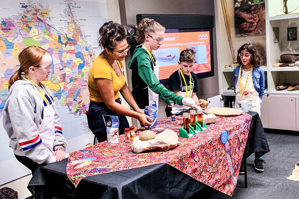 australian-museum-school-holidays-program-playing-in-puddles