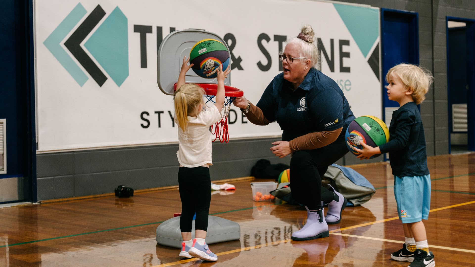 Enrol in Mini Hoopers – a BRAND NEW  basketball program for tiny tots at Breakers Stadium, Terrigal