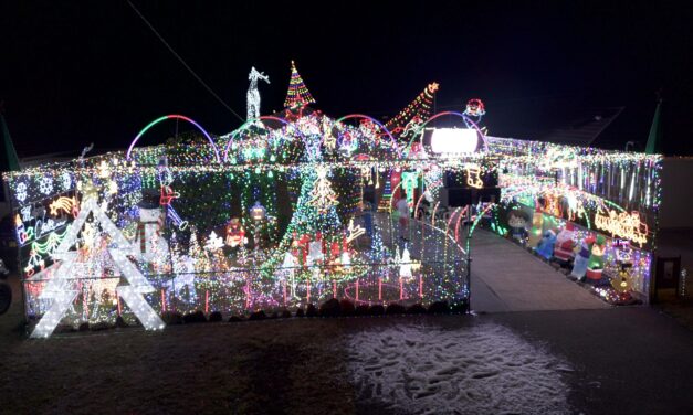 Discover the Coast's most dazzling homes with our 2025 Central Coast Christmas Lights Map!